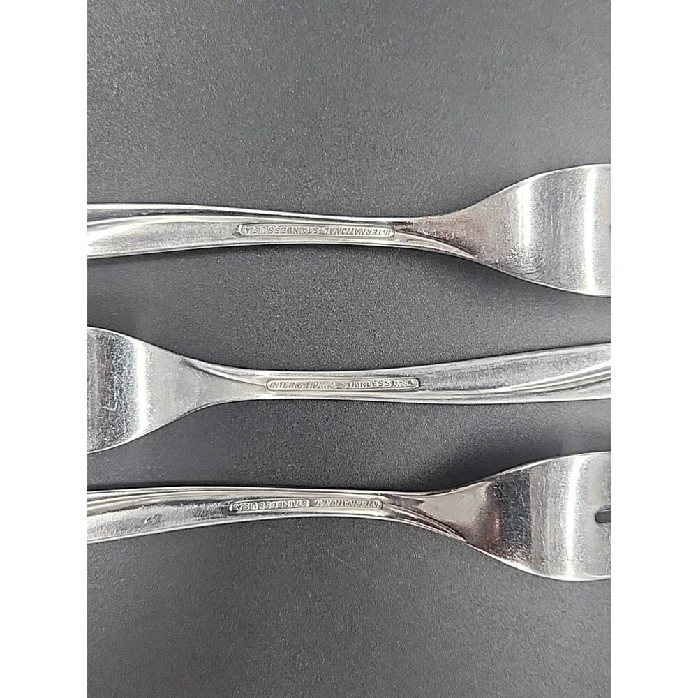 10pcs-International Stainless Flatware 3 Soup 4 Tea Spoons 3 Forks